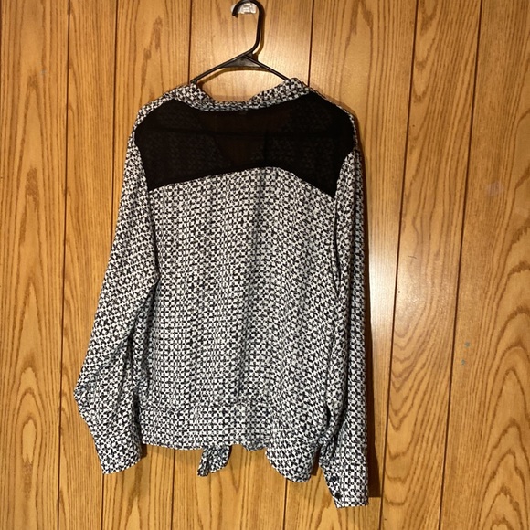 🔥Bongo White & Black Patterned Button Down Long Sleeve / Womens 2X - Picture 6 of 6